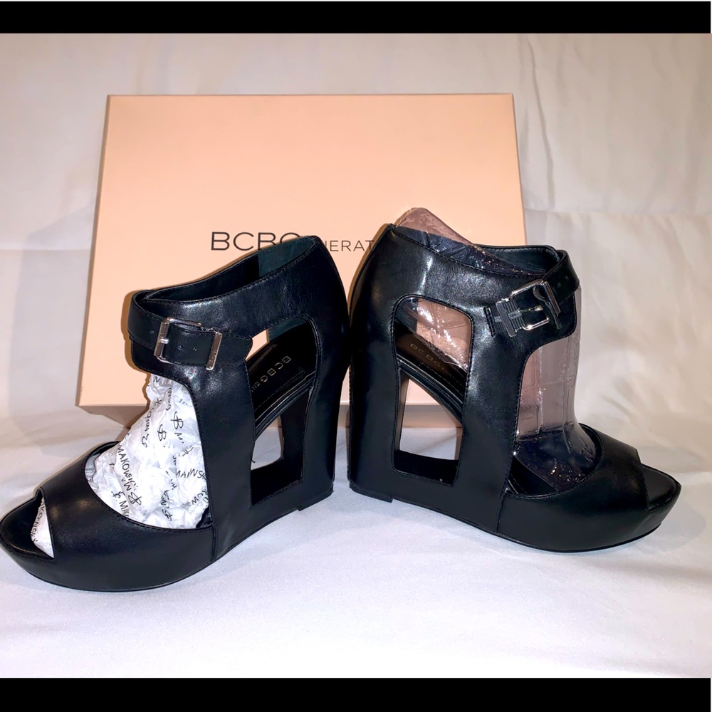 BCBG BLACK HIGH HEELS